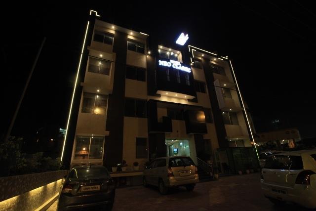 Neo Classic Hotel Chandīgarh Esterno foto